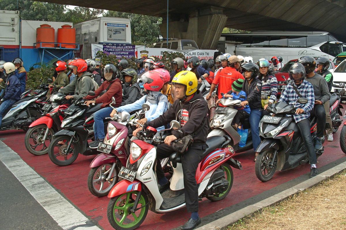 motorbikers in Indonesia
