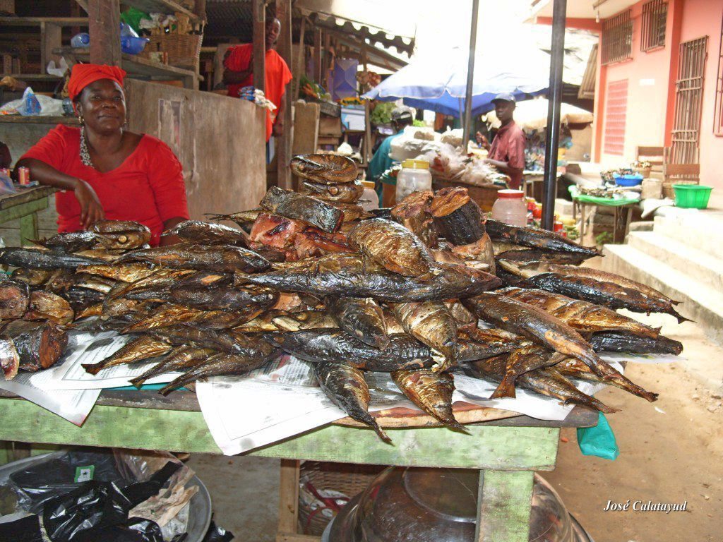 Poisson fumé Accra